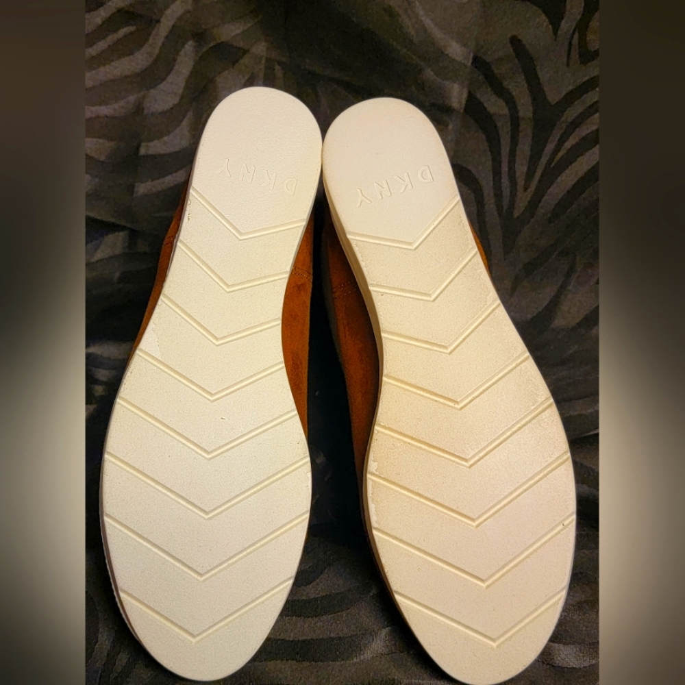 Authentic DKNY Wedge Bootie - Picture 5 of 5